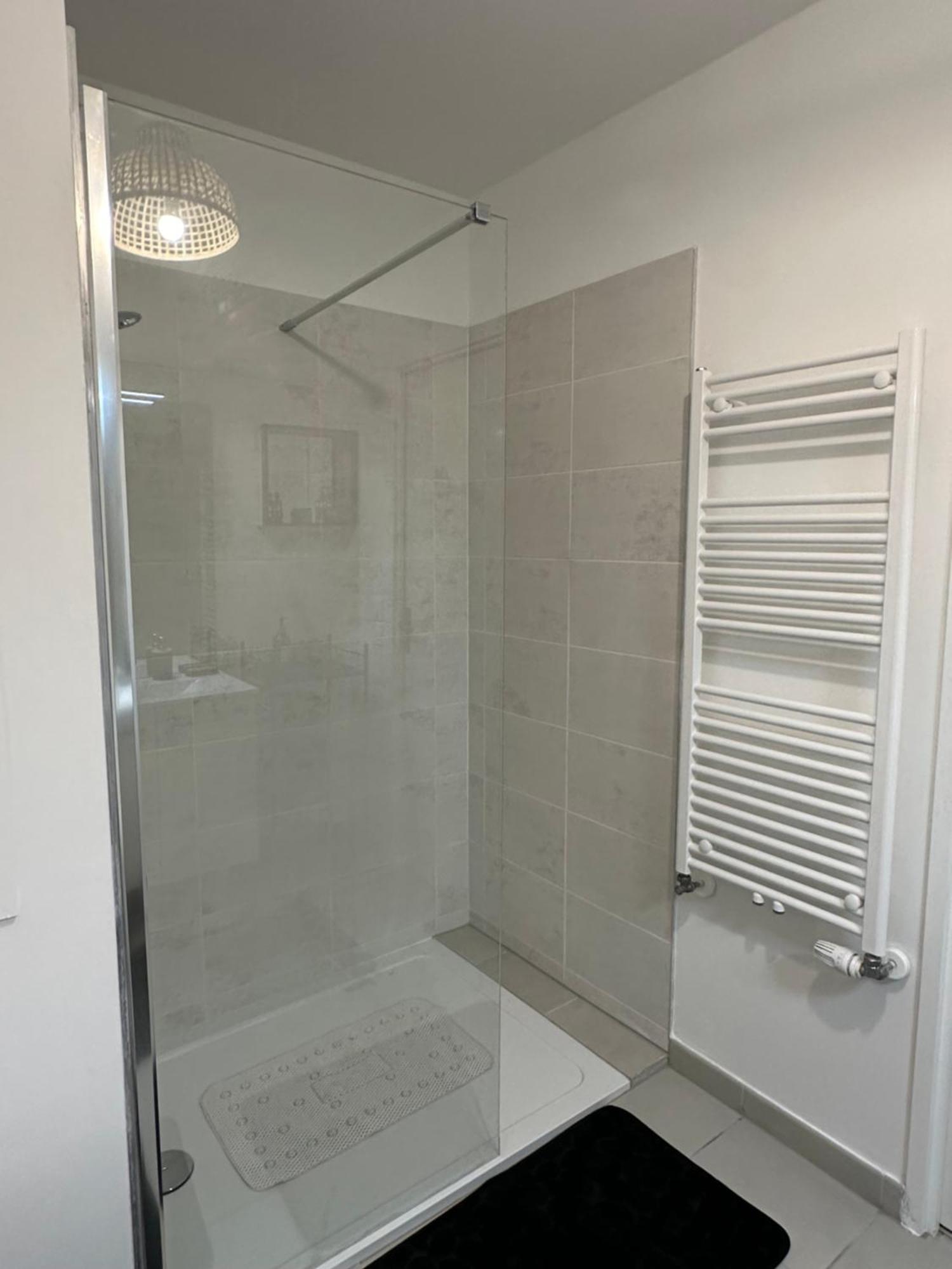 Appartement Entre Paris Et Disney Noisy-le-Grand Buitenkant foto